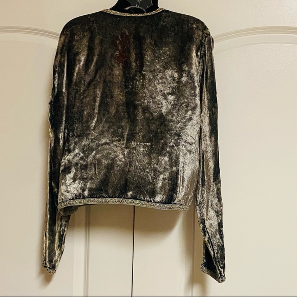 Johnny Was shiny grey Embroidered Velvet Top - Picture 6 of 12